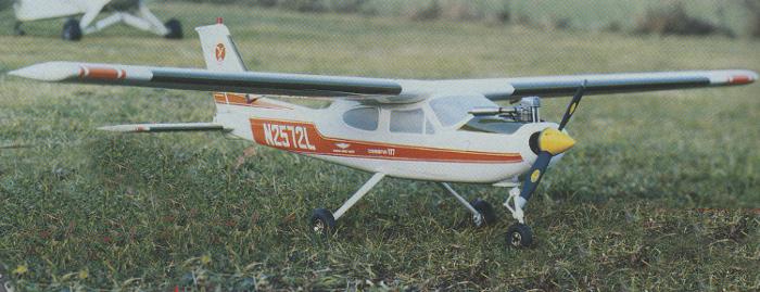 Airplane Cessna 177 mini cardinal